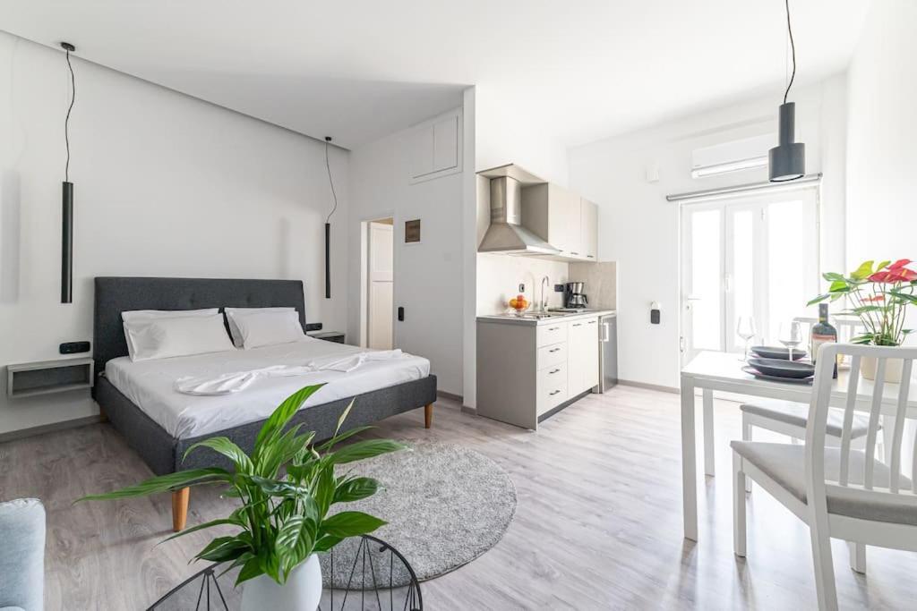 Elegant Fully Equipped Apartment Near City Centre Iraklion Buitenkant foto