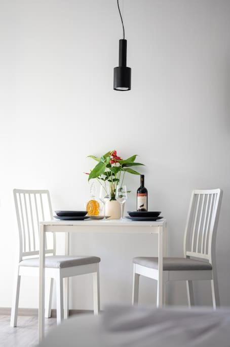 Elegant Fully Equipped Apartment Near City Centre Iraklion Buitenkant foto