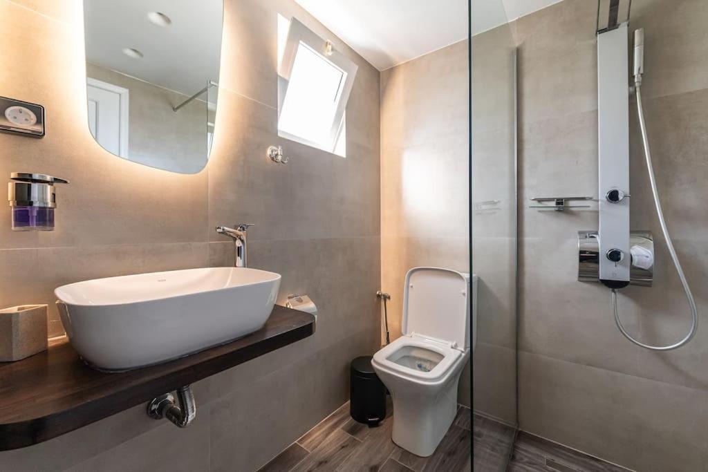 Elegant Fully Equipped Apartment Near City Centre Iraklion Buitenkant foto